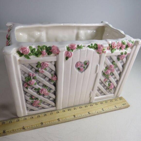 Roses on a Lattice Garden Wall & Gate Ceramic Planter All 4 Sides Embossed 1lb+ - Picture 1 of 12
